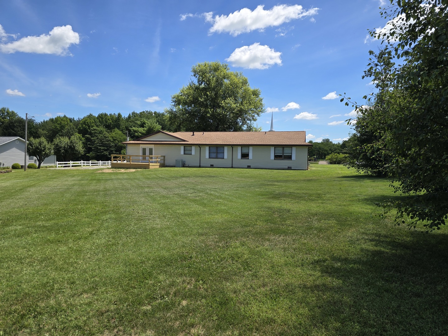 110 Grayson Road Eldorado, IL 62930 - Photo 4 of 33