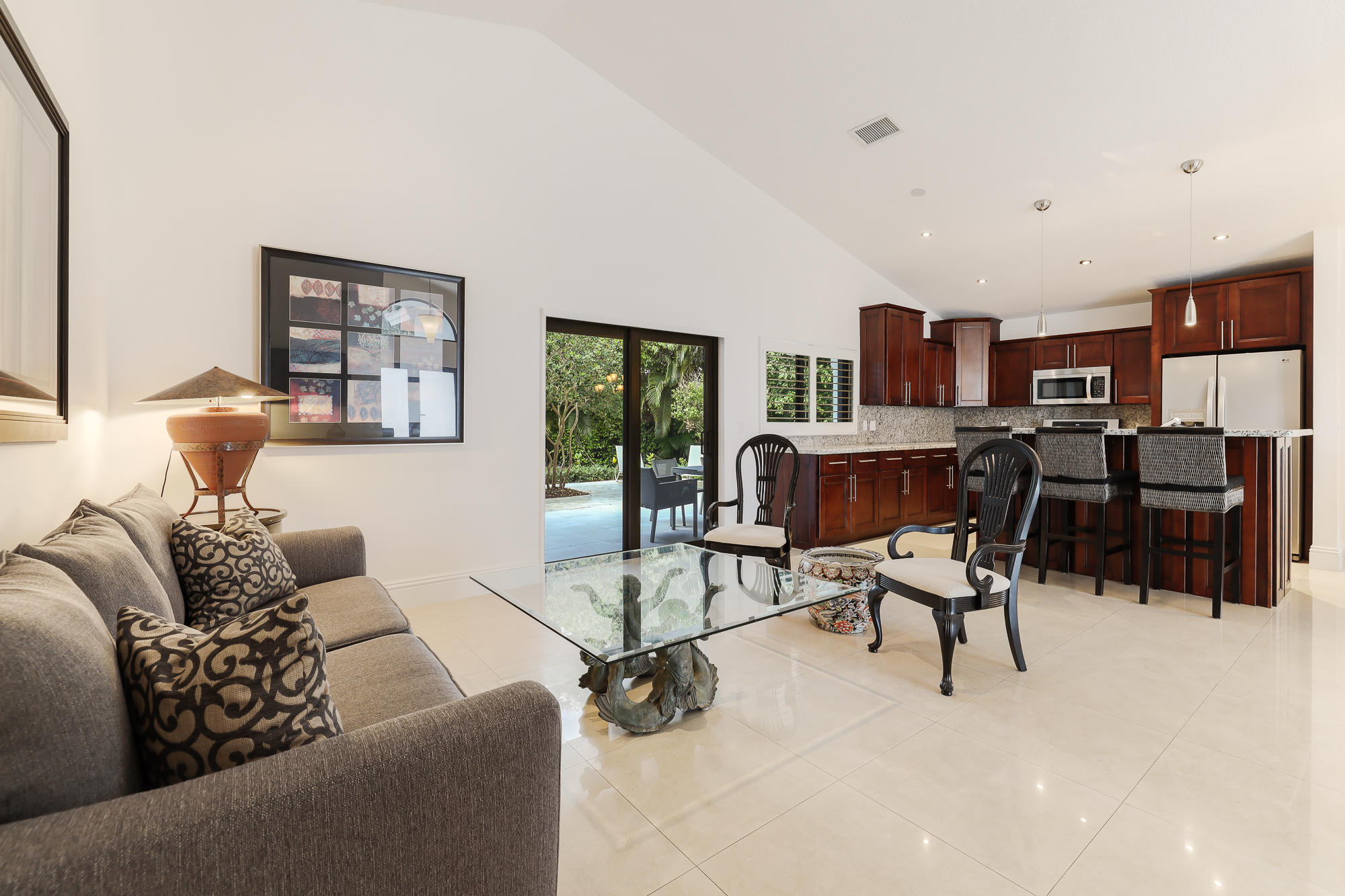 2298 Northwest 8th Street Boca Raton, FL 33431 - Photo 10 of 35 Seating and Kitchen
