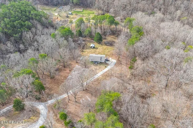 $339,900 | 263 Graves Hollow Road, Maynardville, TN 37807