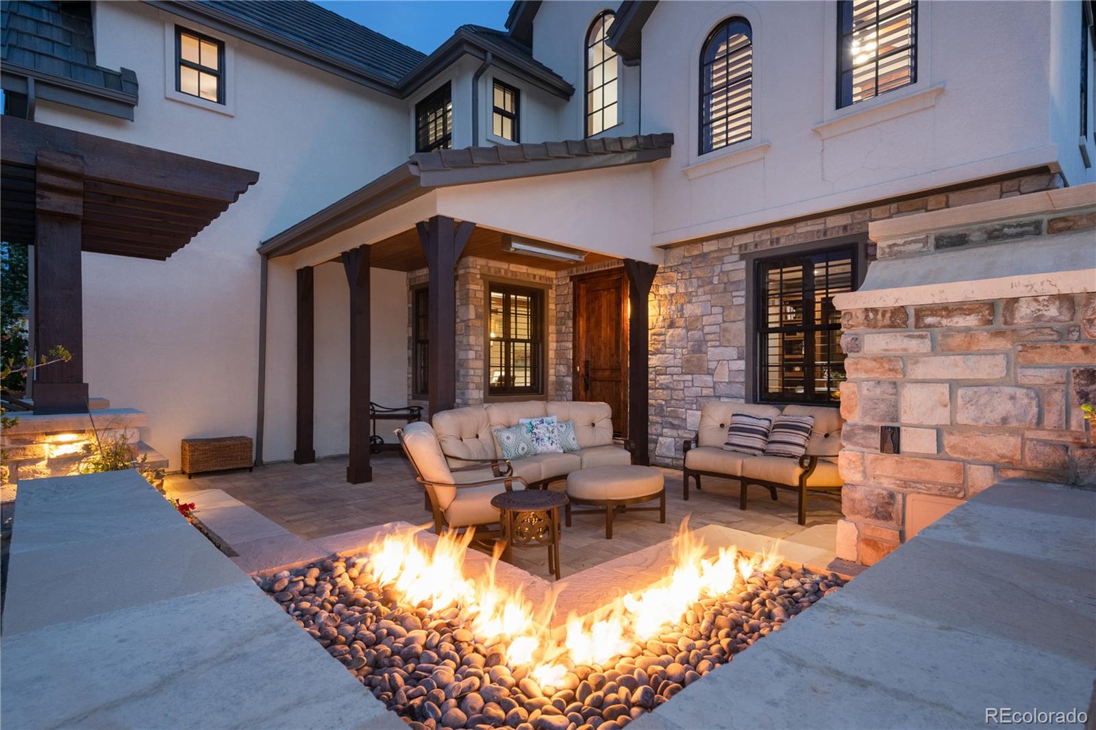 22 Flowerburst Way Highlands Ranch, CO 80126 - Photo 3 of 39 Gallery Image 3