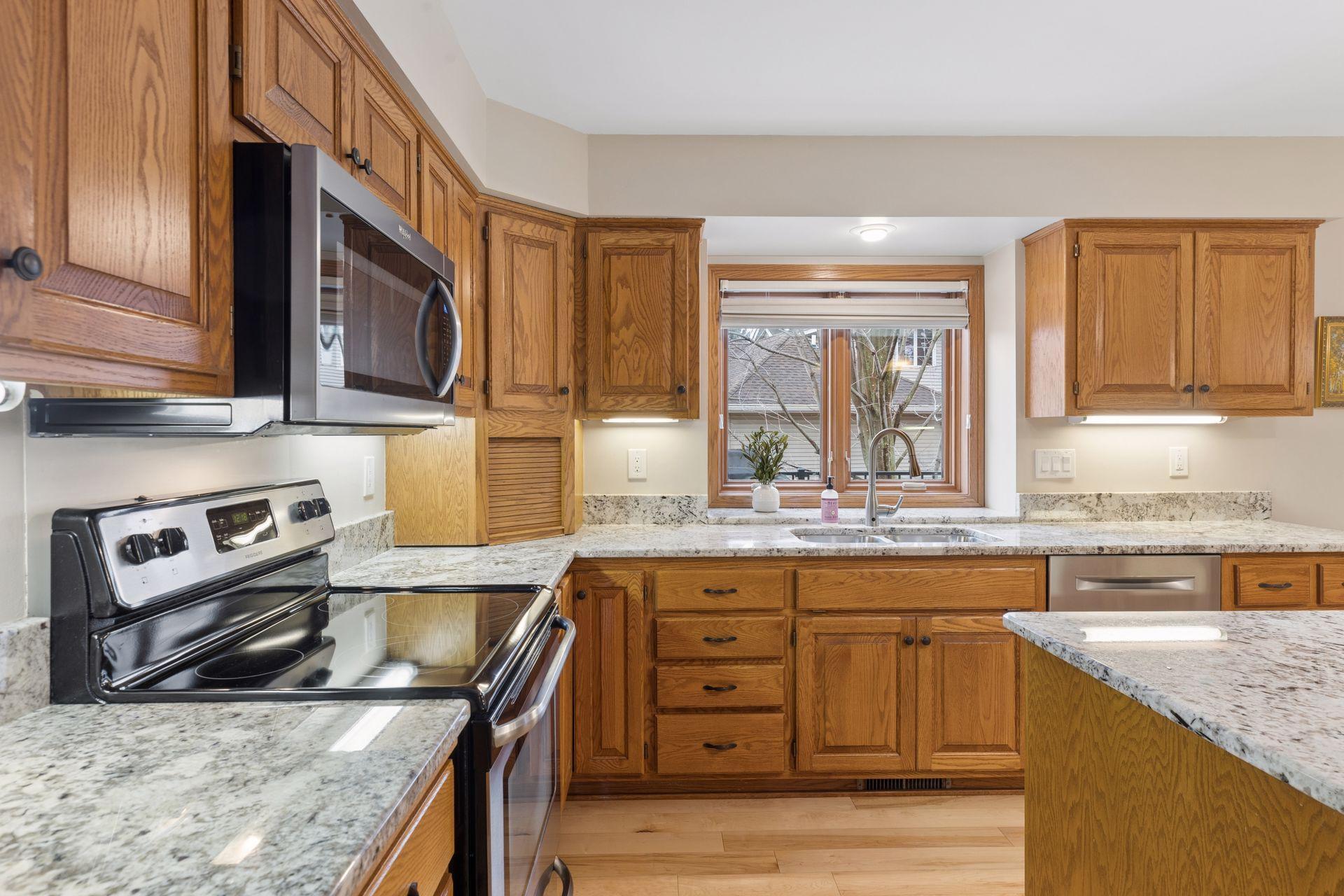 508 77th Street West St. Paul, MN 55121 - Photo 13 of 52