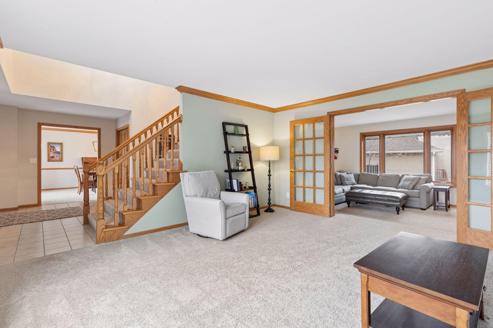 508 77th Street West St. Paul, MN 55121 - Photo 3 of 52