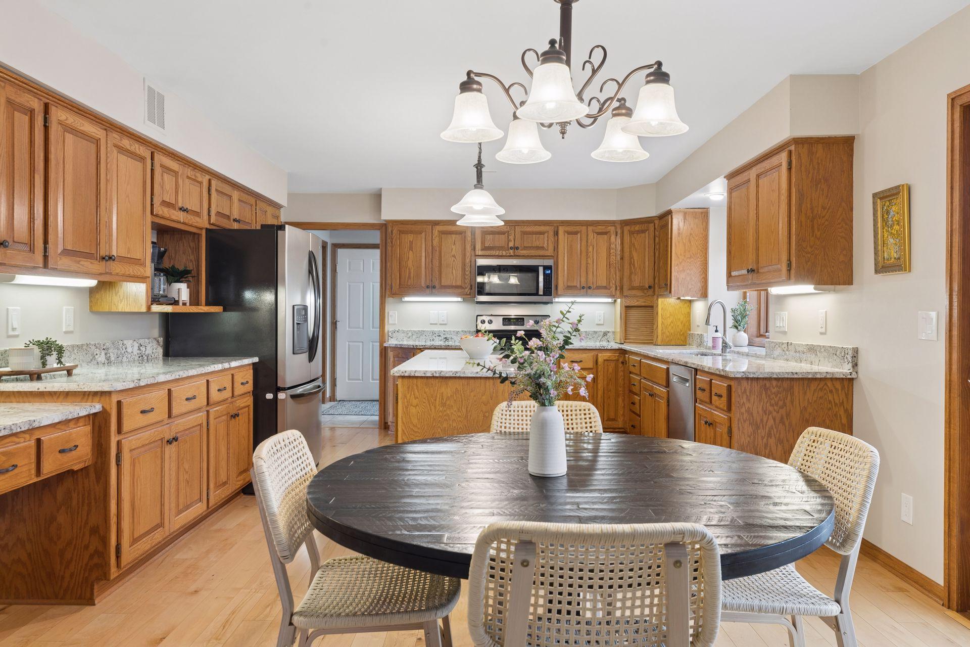 508 77th Street West St. Paul, MN 55121 - Photo 9 of 52