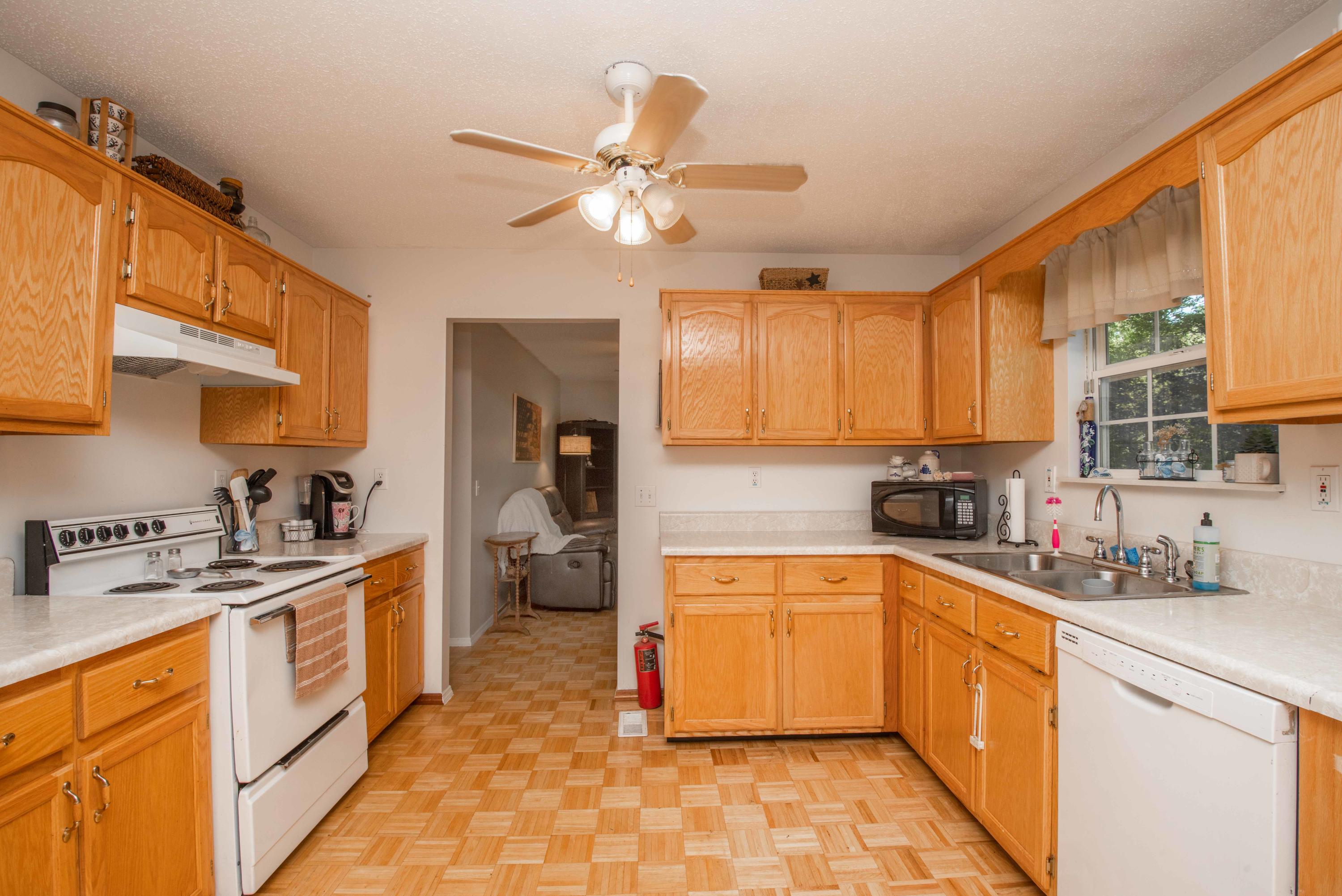 675 Grave Hill Road Oneida, TN 37841 - Photo 22 of 40 kitchen 2_1