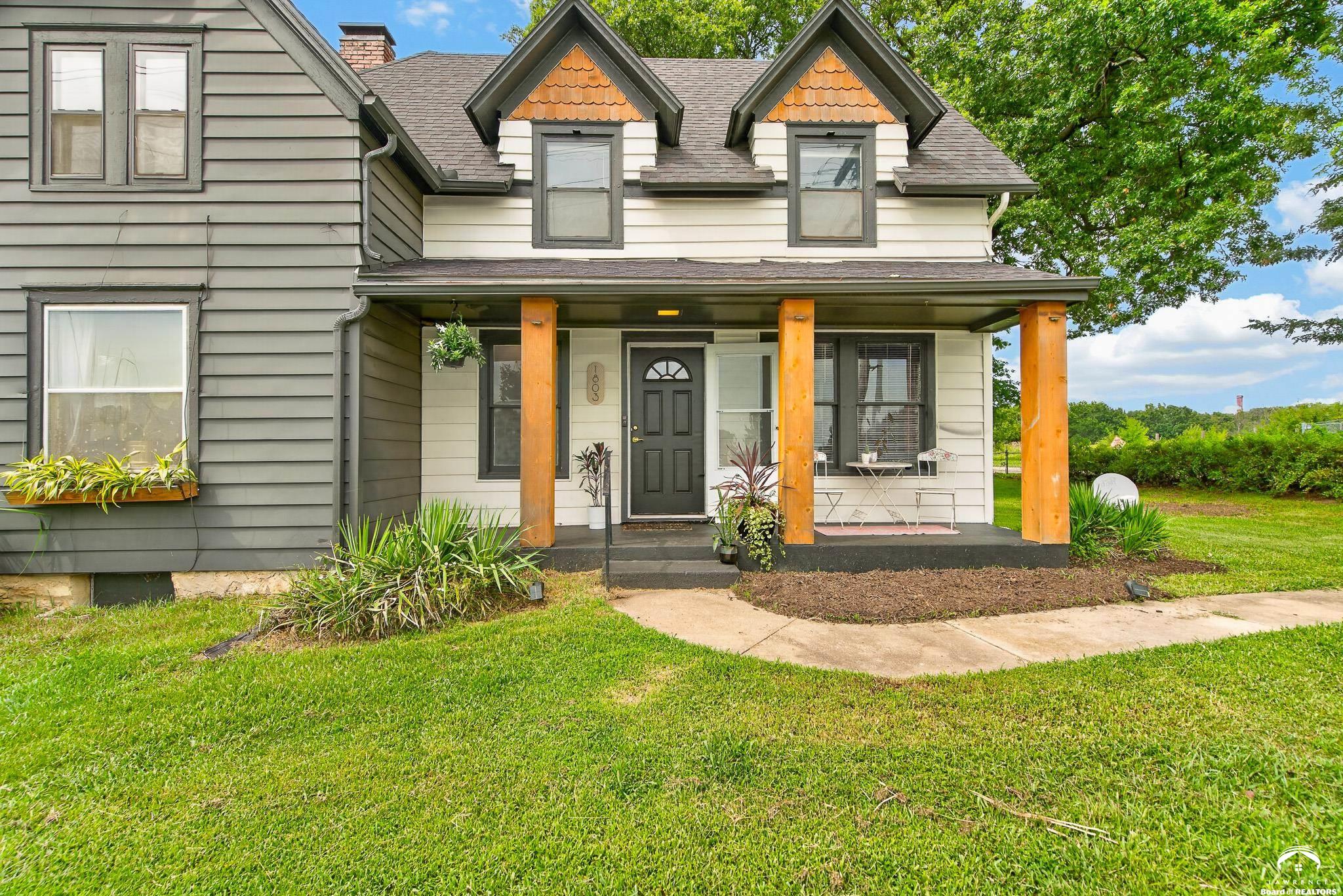1803 East 1200th Road Lawrence, KS 66049 - Photo 5 of 43 Gallery Image 5