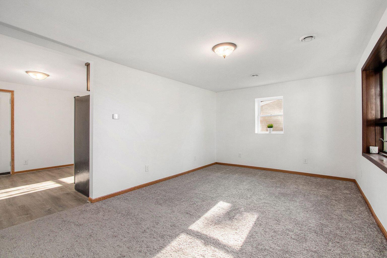 314 Riverside Drive Watervliet, MI 49098 - Photo 6 of 26 20250512171637001828000000-o