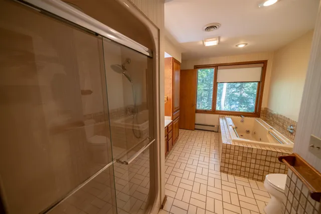 $988,500 | 4239 Forest Point Drive, Rhinelander, WI 54501