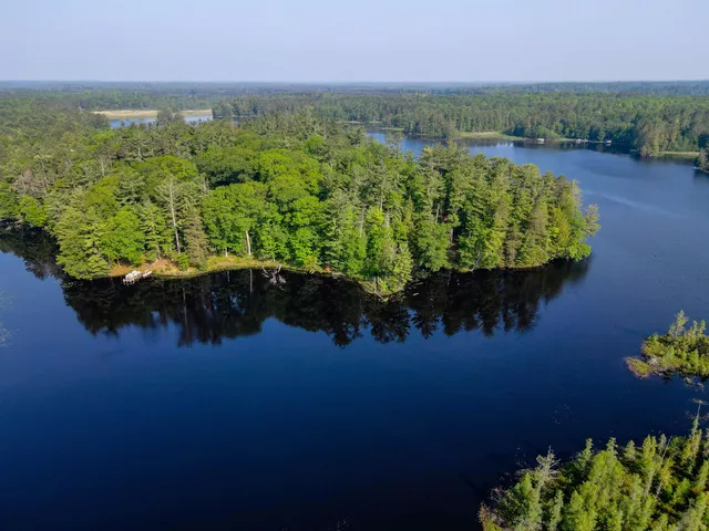 $988,500 | 4239 Forest Point Drive, Rhinelander, WI 54501