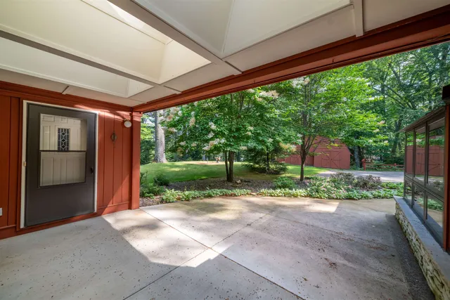 $988,500 | 4239 Forest Point Drive, Rhinelander, WI 54501