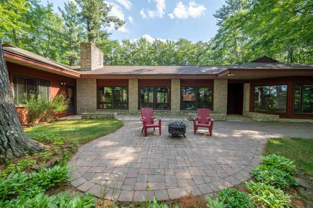 $988,500 | 4239 Forest Point Drive, Rhinelander, WI 54501