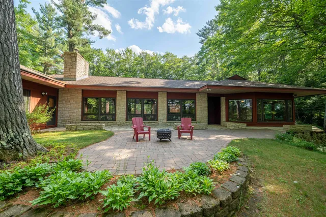 $988,500 | 4239 Forest Point Drive, Rhinelander, WI 54501