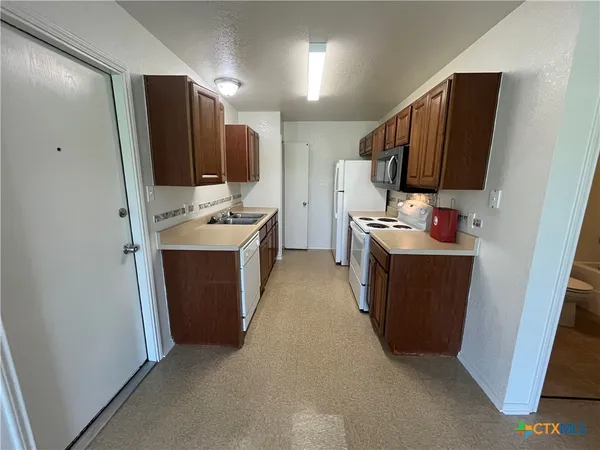 $1,395 | 503 East Union Avenue, Temple, TX 76501