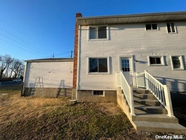 $3,550 | 6 Roland Road, Unit B, West Babylon, NY 11704