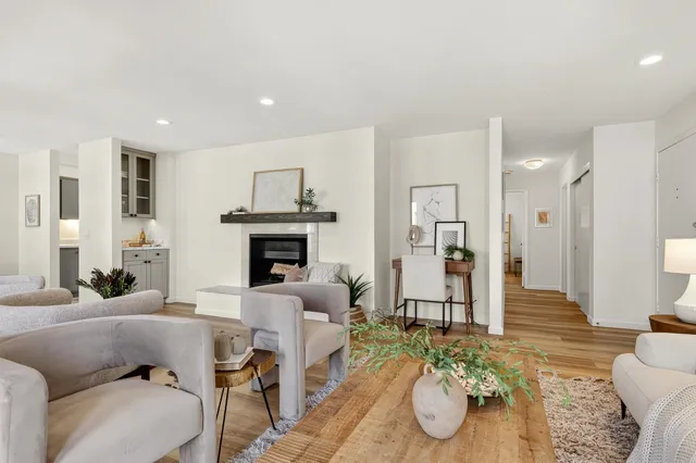 $798,000 | 5335 Broadway Terrace, Unit 301, Oakland, CA 94618