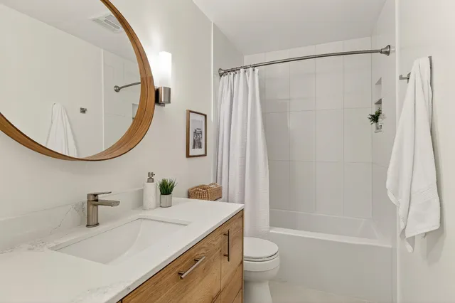 $798,000 | 5335 Broadway Terrace, Unit 301, Oakland, CA 94618