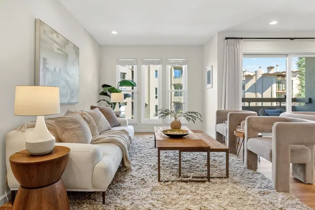 $798,000 | 5335 Broadway Terrace, Unit 301, Oakland, CA 94618