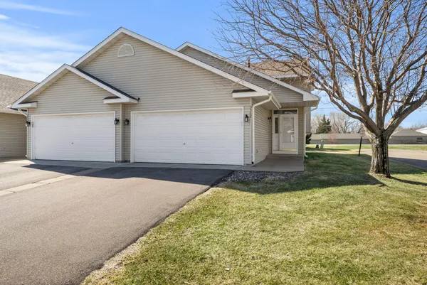 $275,000 | 5362 140th Avenue Northwest, Ramsey, MN 55303