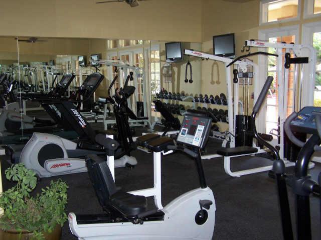 909 East Camelback Road, Unit 2040 Phoenix, AZ 85014 - Photo 20 of 39 Fitness Ctr