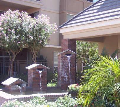 909 East Camelback Road, Unit 2040 Phoenix, AZ 85014 - Photo 22 of 39 Waterfalls in Community