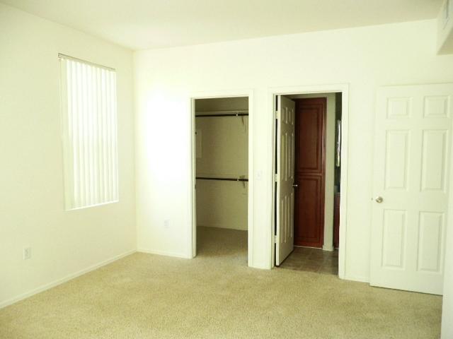 909 East Camelback Road, Unit 2040 Phoenix, AZ 85014 - Photo 28 of 39 mstr 2