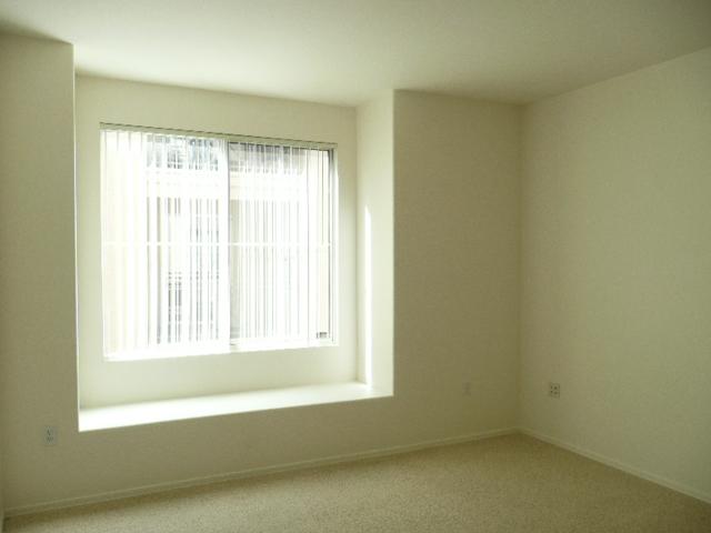 909 East Camelback Road, Unit 2040 Phoenix, AZ 85014 - Photo 30 of 39 2nd bdrm
