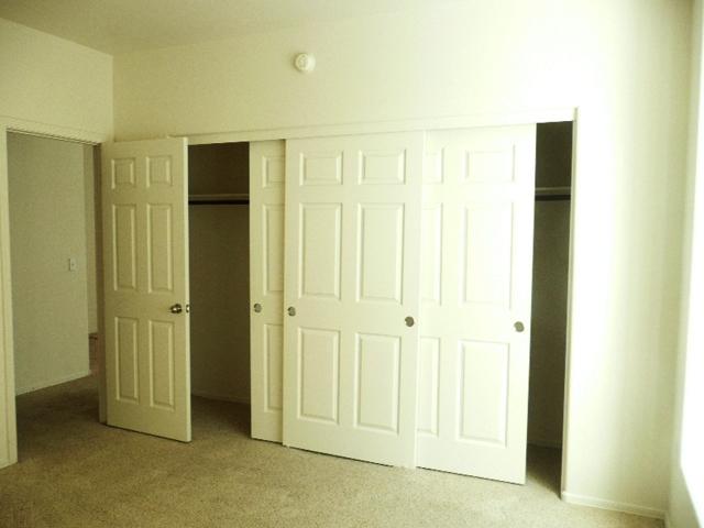 909 East Camelback Road, Unit 2040 Phoenix, AZ 85014 - Photo 32 of 39 bdr2 closets