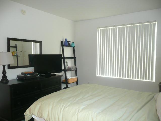 909 East Camelback Road, Unit 2040 Phoenix, AZ 85014 - Photo 9 of 39 mstr bdrm 2