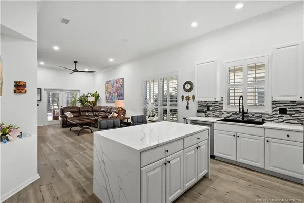 $689,900 | 3546 Northwest Deer Oak Drive, Jensen Beach, FL 34957