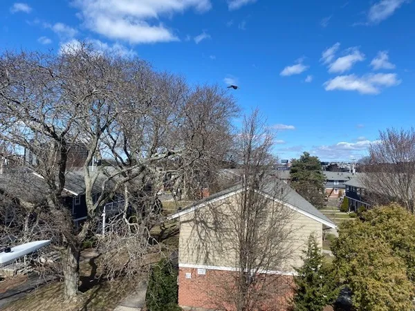 $3,375 | 901 Saratoga Street, Unit 3, Boston, MA 02128