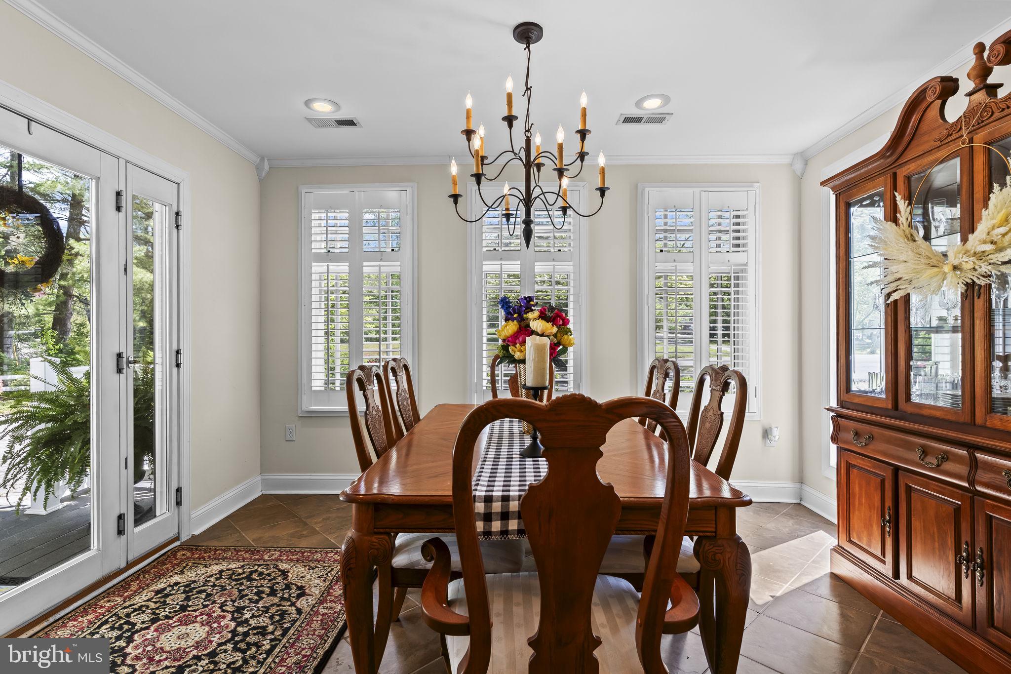 5470 Huntingtown Road Huntingtown, MD 20639 - Photo 11 of 63 Large Entry Foyer