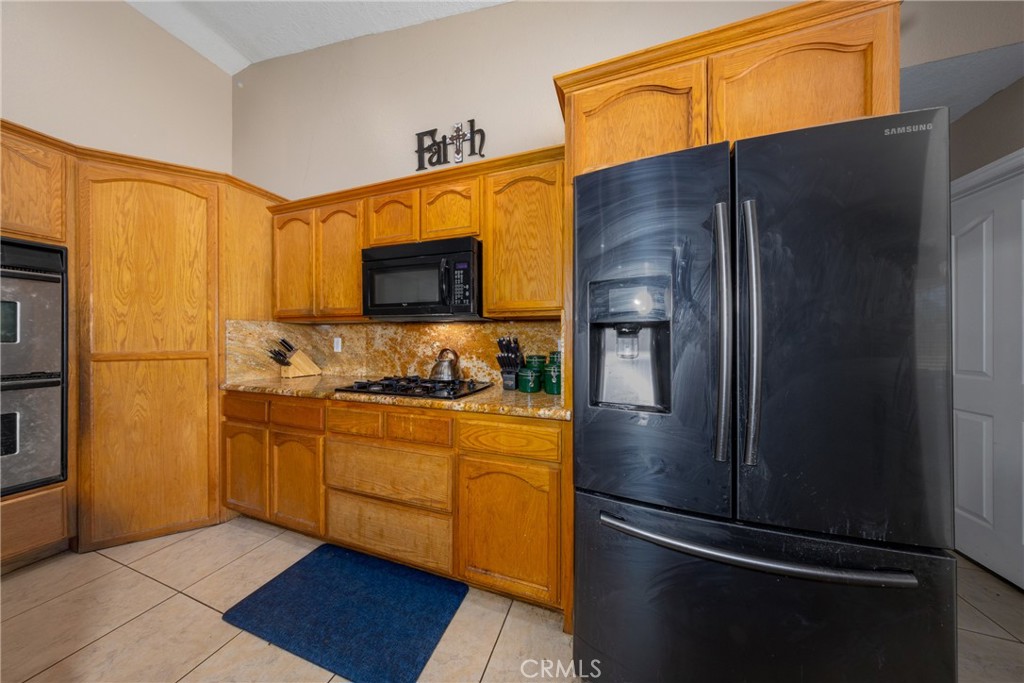 11671 Desert View Road Pinon Hills, CA 92372 - Photo 17 of 52