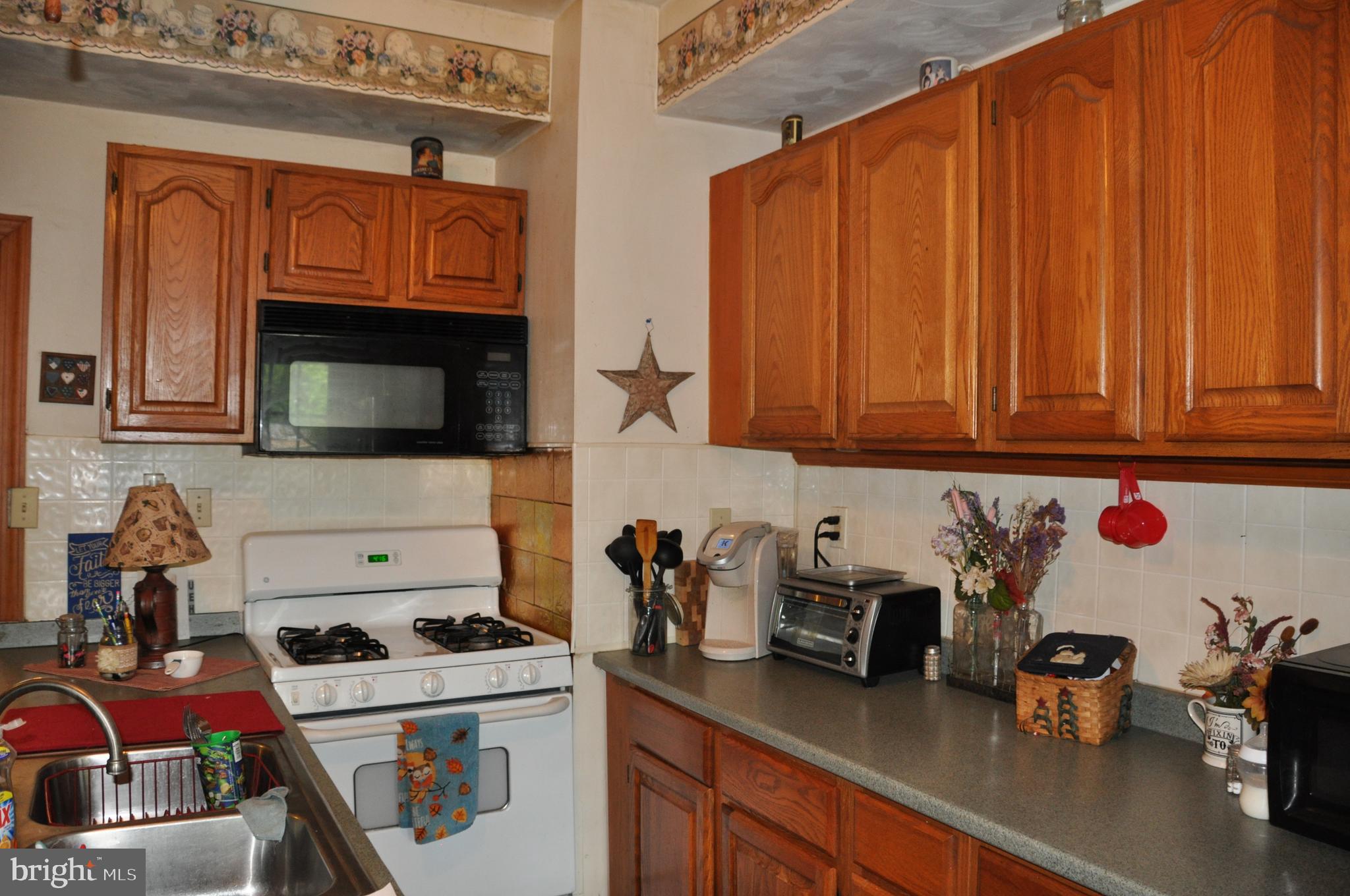 9 North Main Street Spring City, PA 19475 - Photo 7 of 29 Kitchen