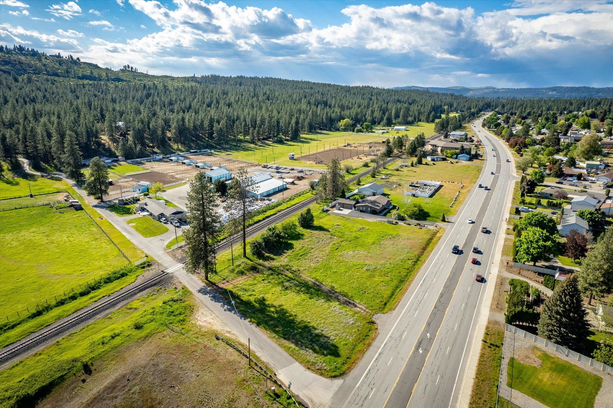 2714 South Dishman Mica Road Spokane Valley, WA 99206 - Photo 2 of 20