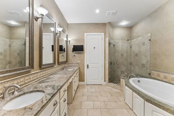 $1,150,000 | 1529 Barton Springs Road, Unit 9, Austin, TX 78704