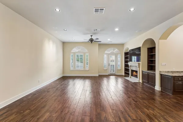 $1,150,000 | 1529 Barton Springs Road, Unit 9, Austin, TX 78704