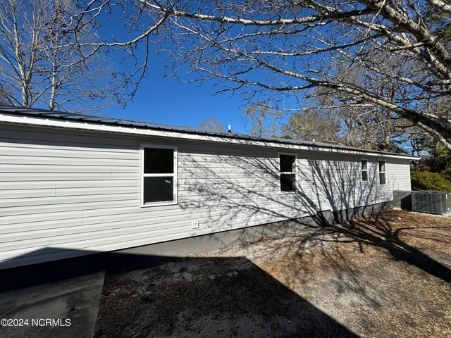 $179,900 | 2807 Boones Neck Road Southwest, Supply, NC 28462