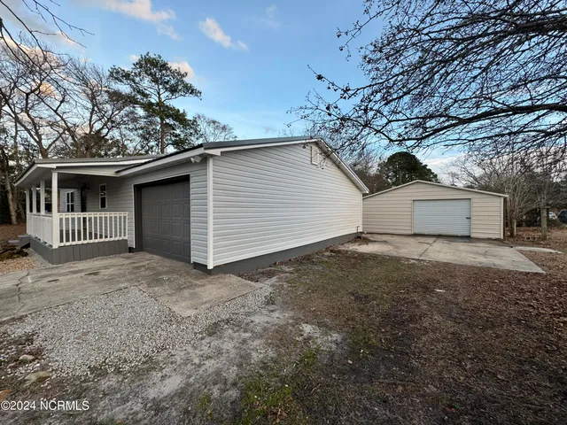 $179,900 | 2807 Boones Neck Road Southwest, Supply, NC 28462