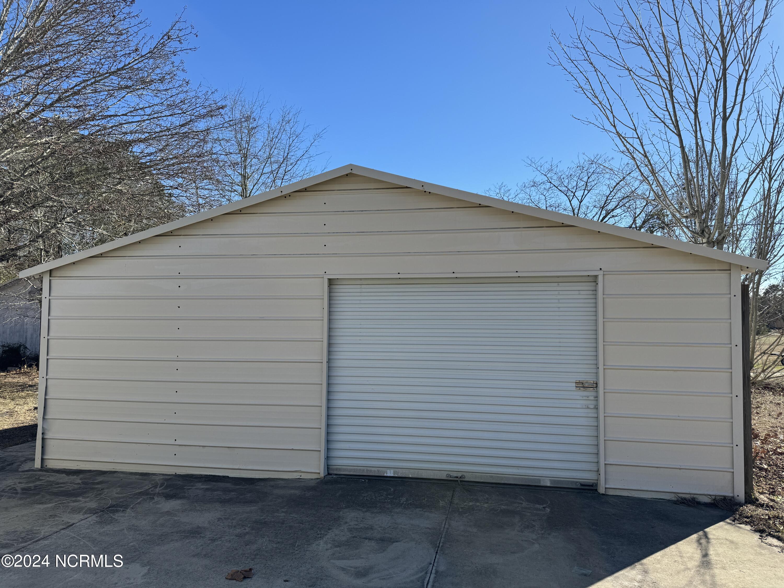 2807 Boones Neck Road Southwest Supply, NC 28462 - Photo 10 of 14 2nd Garage / Workshop