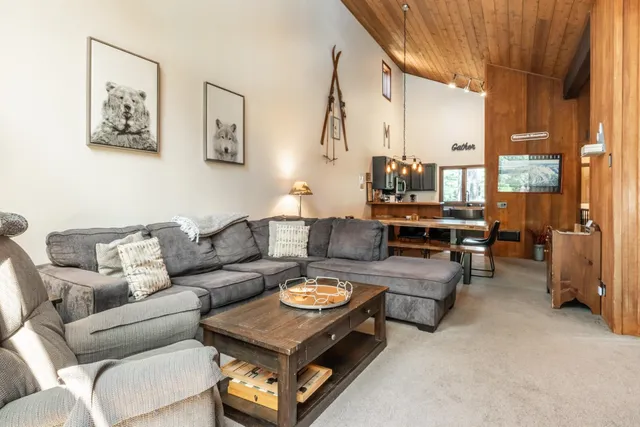 $815,000 | 3005 Meridian Boulevard, Unit 47, Mammoth Lakes, CA 93546