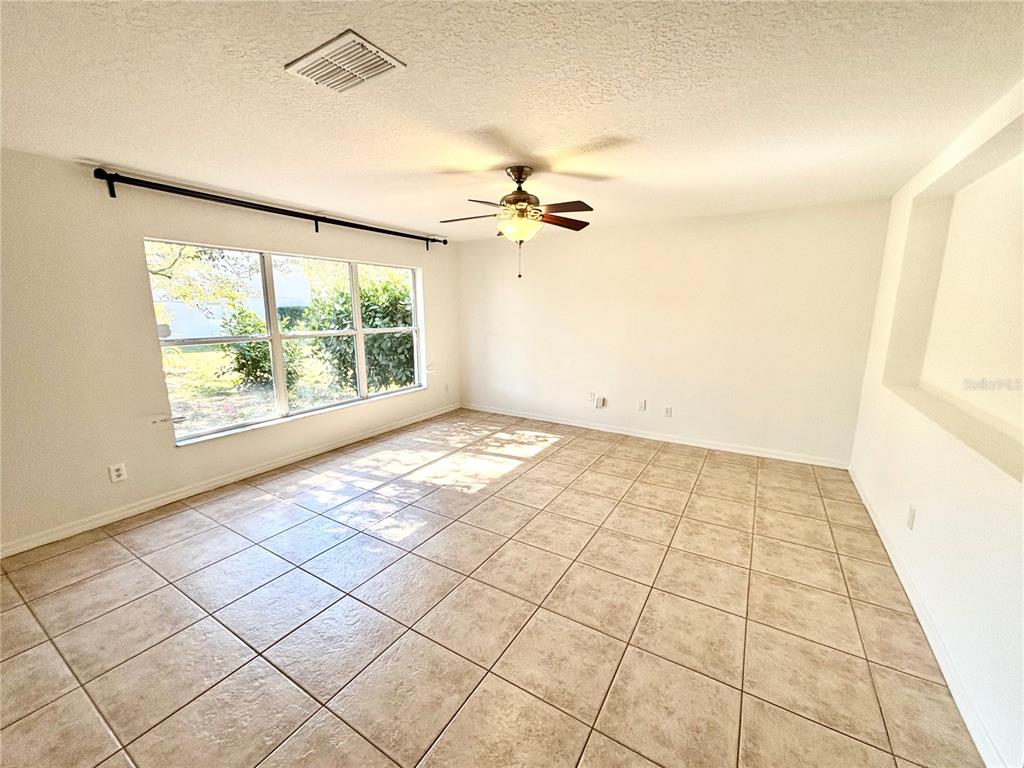 10812 Tilston Point Orlando, FL 32832 - Photo 9 of 32