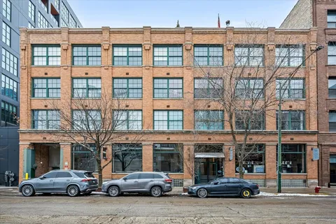 $629,000 | 110 North Peoria Street, Unit 205, Chicago, IL 60607