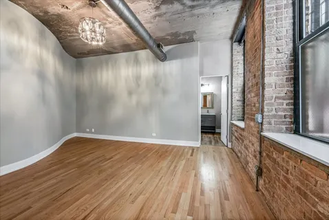 $629,000 | 110 North Peoria Street, Unit 205, Chicago, IL 60607