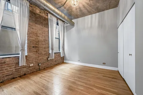 $629,000 | 110 North Peoria Street, Unit 205, Chicago, IL 60607