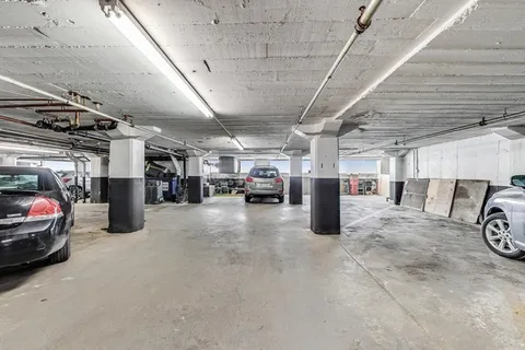 $629,000 | 110 North Peoria Street, Unit 205, Chicago, IL 60607