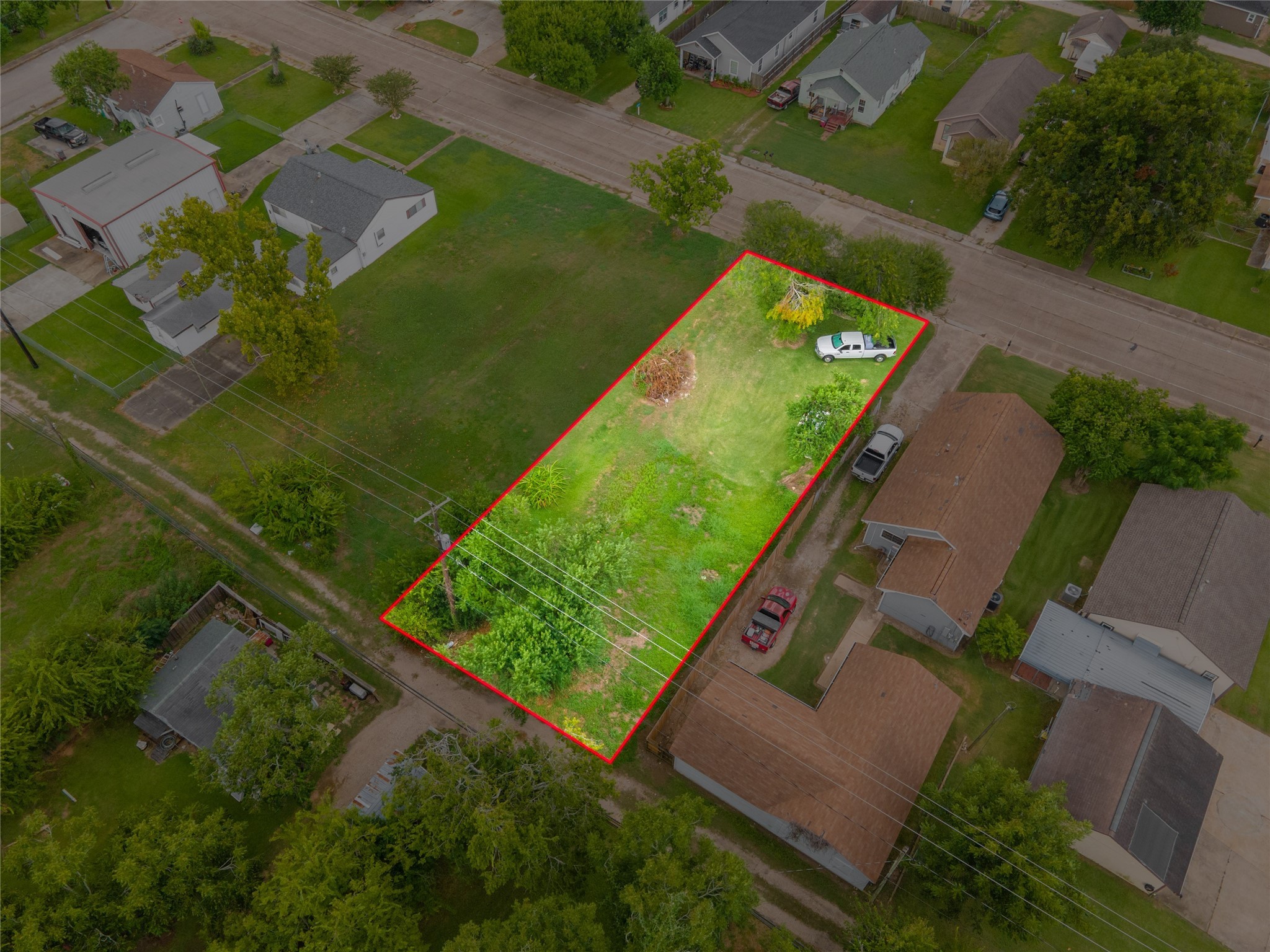 922 West 4th Street Freeport, TX 77541 - Photo 9 of 11 an aerial view of a football ground