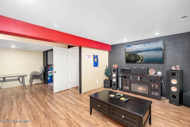 $549,900 | 1373 North Willamette Drive, Post Falls, ID 83854