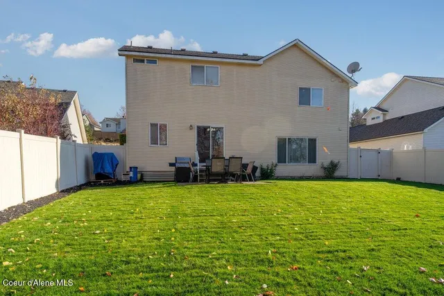 $549,900 | 1373 North Willamette Drive, Post Falls, ID 83854