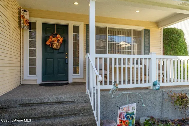 $549,900 | 1373 North Willamette Drive, Post Falls, ID 83854