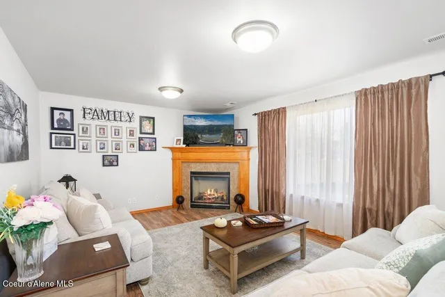 $549,900 | 1373 North Willamette Drive, Post Falls, ID 83854