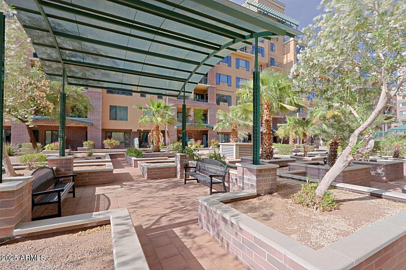 16 West Encanto Boulevard, Unit 26 Phoenix, AZ 85003 - Photo 39 of 44 Encanto park bench